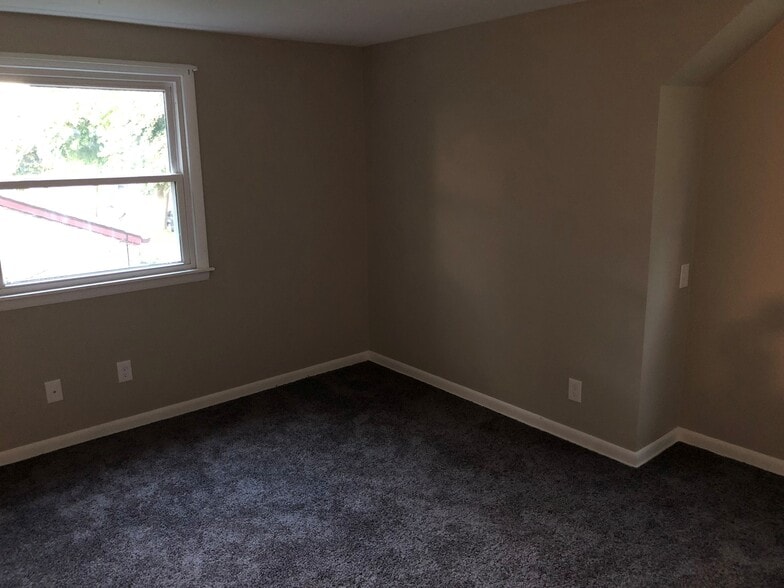 Living Room - 3543 S Chase Ave