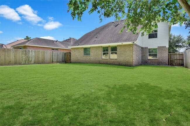 Building Photo - 5601 Savannah Woods Ln