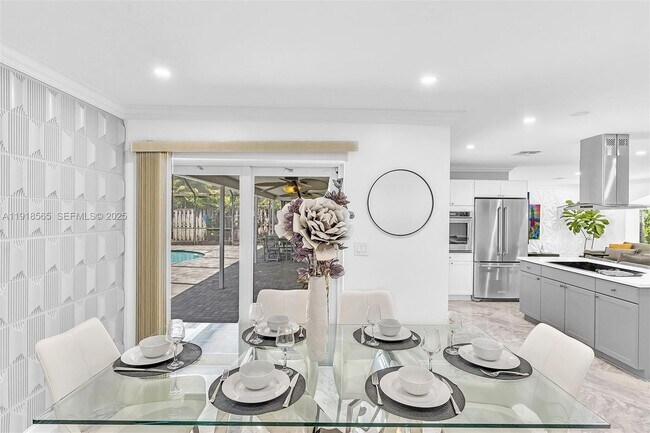 Building Photo - 2191 SW 27th Ln