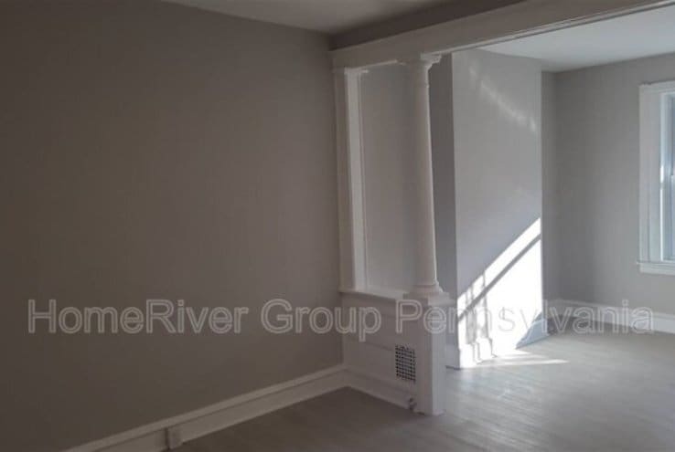 Building Photo - 1432 N Vodges St