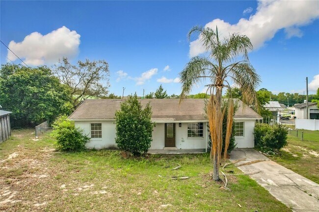 Building Photo - 201 Valencia Dr