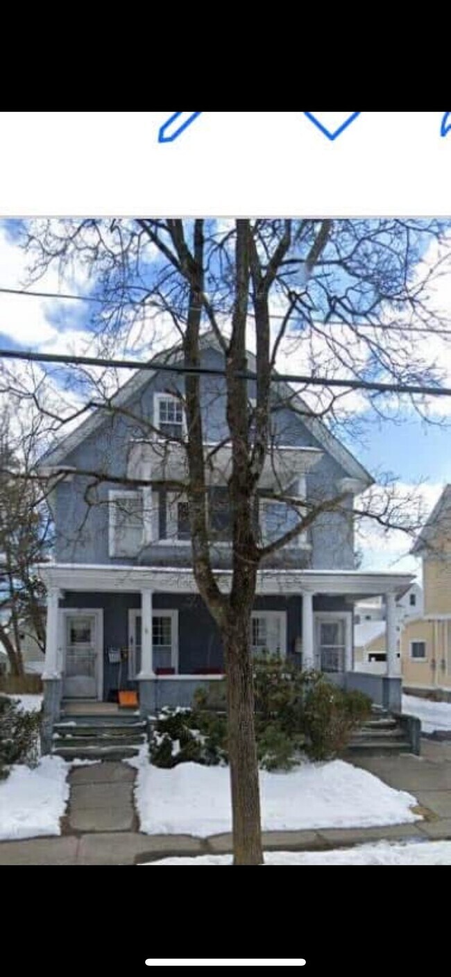 Building Photo - 20 Lincoln Ave