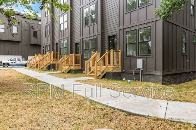 Building Photo - 4021 Clarksville Pike