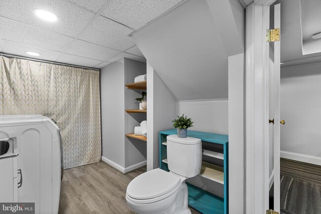 Building Photo - 2613 S Troy St