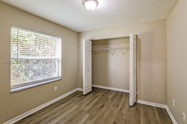 Building Photo - 1365 SW 106th Ave