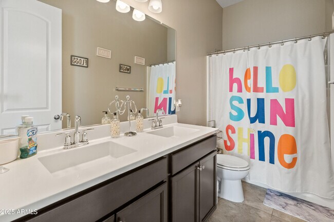 Building Photo - 3020 N 37th Pl