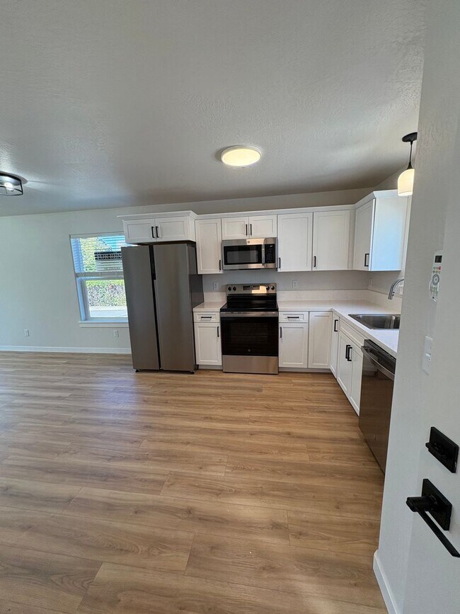 Building Photo - New Construction 3-bedroom, 2-bathroom tow...