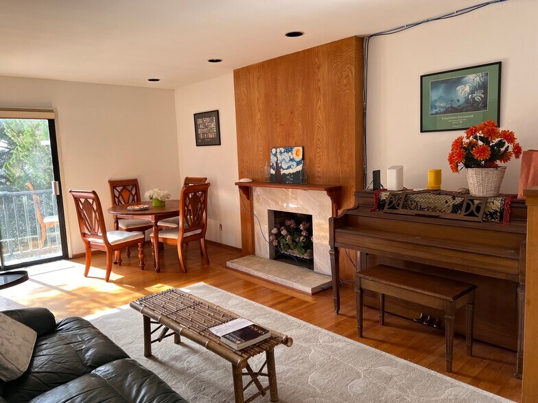 Building Photo - 409 Dellbrook Ave