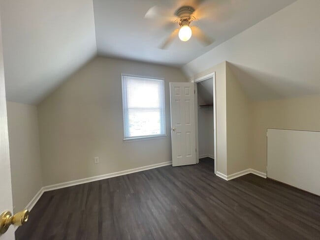 Building Photo - 1014 Colonial Ave