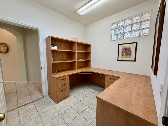 Building Photo - 78250 Willowrich Dr
