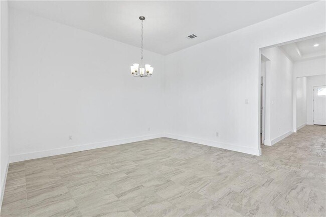 Building Photo - 121 Buckle Cove