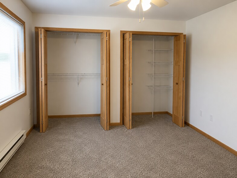 Building Photo - 3629 Calvert Rd