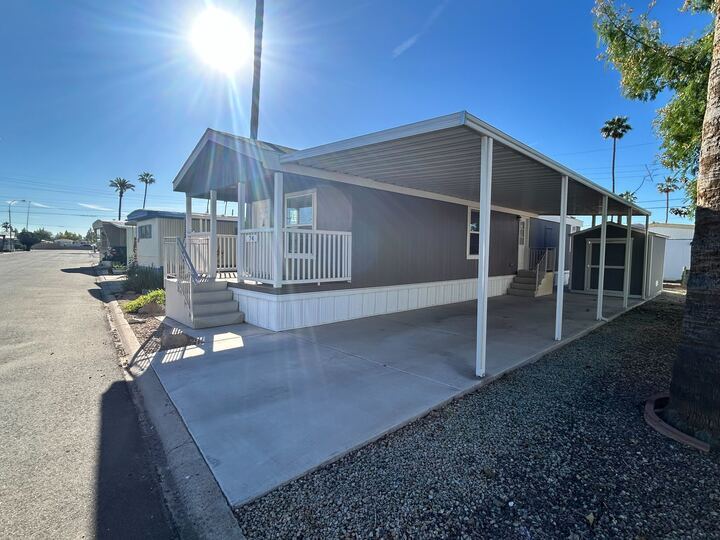 Building Photo - 530 S Alma School Rd