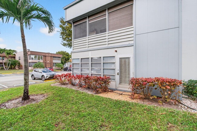 Building Photo - 292 Piedmont G