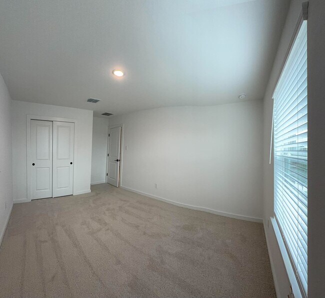 Building Photo - 8407 Tranquil Bay Ct