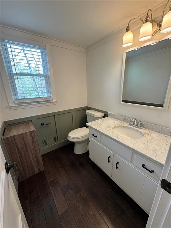 Building Photo - 2110 Six Branches Dr