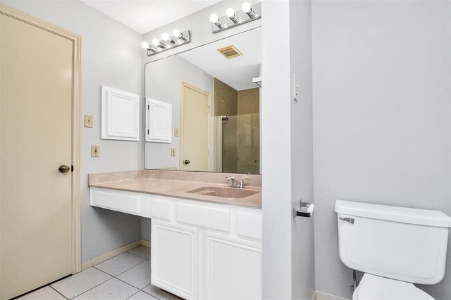 Building Photo - 13546 Cabrera Ln