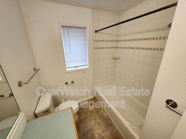 Building Photo - 9321 Noblewood St