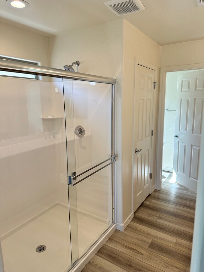 Building Photo - 4228 S 58th Ave