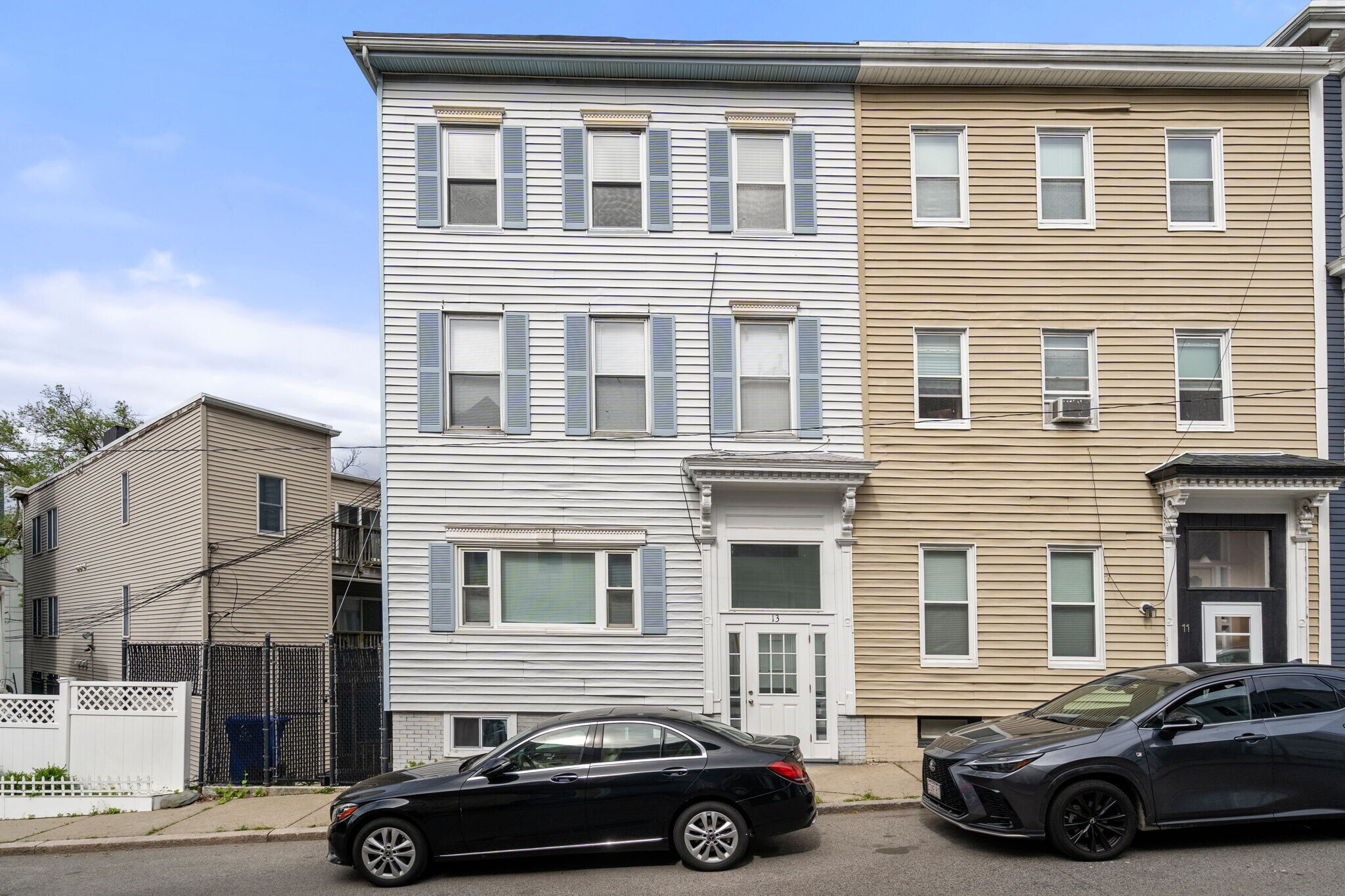 Building Photo - 13 Knowlton St