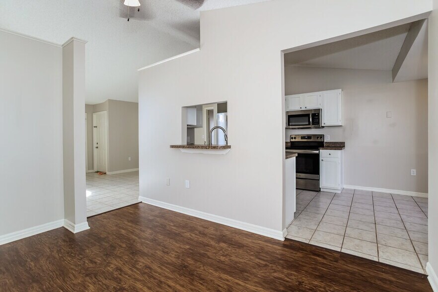 Building Photo - 2683 Black Oak Ln