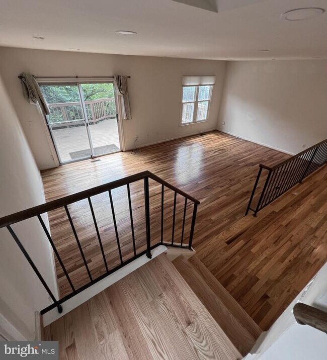 Building Photo - 7132 Swansong Wy