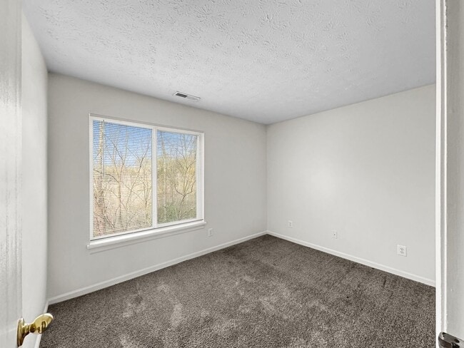Building Photo - Battle Creek 2 Bedroom / 2 Bath Apartment ...
