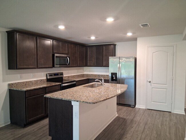 Building Photo - 8871 Southern Charm Cir