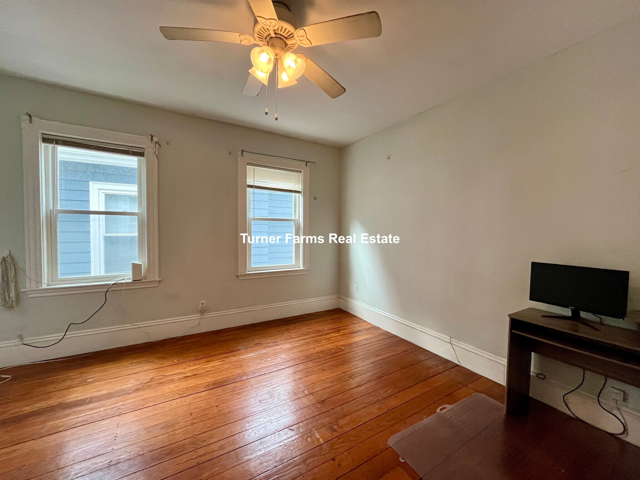 Building Photo - 67 Roseclair St