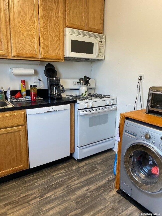 89 Marion St 89 Marion St Lynbrook NY 11563 Apartment Finder