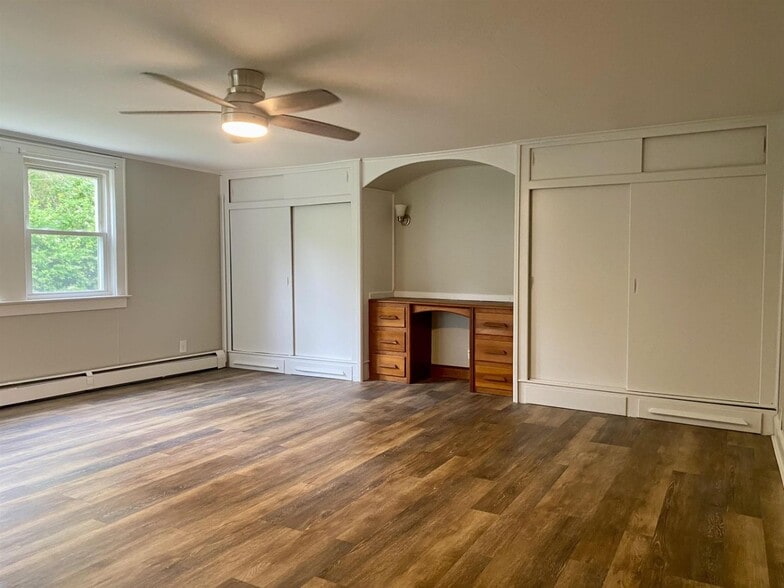 Building Photo - 3 Dodge St