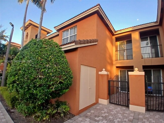 Building Photo - 12221 SW 27th St