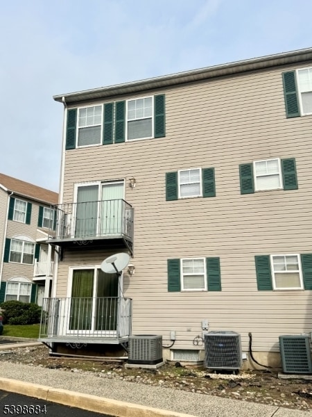 Building Photo - 239 40th St