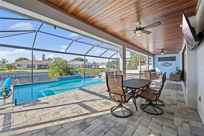 Building Photo - 414 SE 21st Terrace