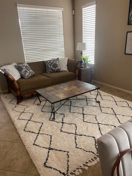 Building Photo - 18096 W Paradise Ln