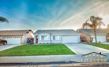 Building Photo - House for Rent in SouthWest Bakersfield