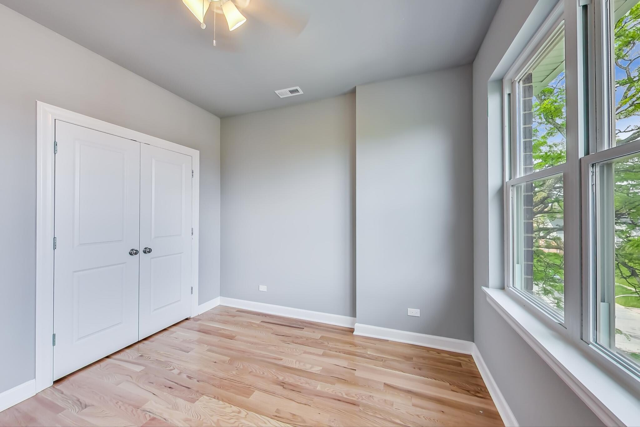 Building Photo - 6132 S Kimbark Ave