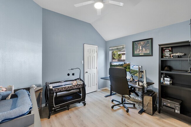 Building Photo - 11818 Rainbow Bridge Ln