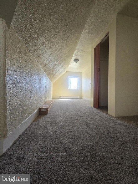 Building Photo - 81 Chestnut St