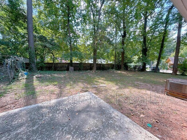 Building Photo - 3558 Telstar Dr
