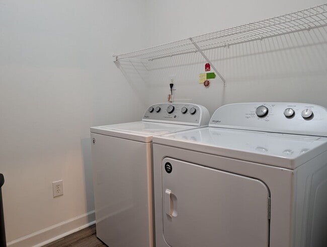 Building Photo - Pristine Condo located in The Copper Ridge...