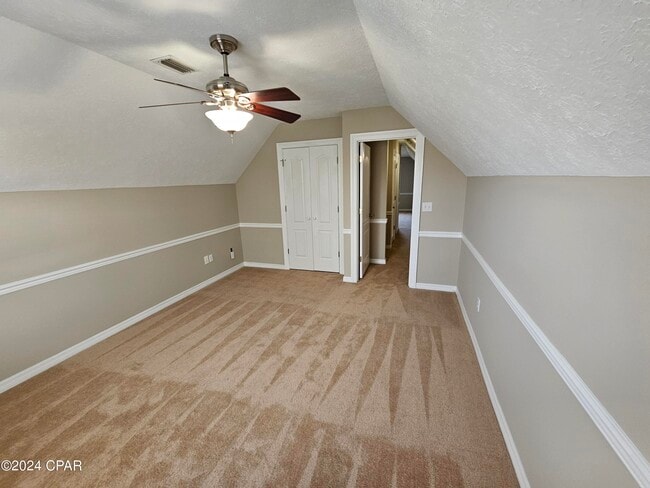 Building Photo - 2103 Coral Dr