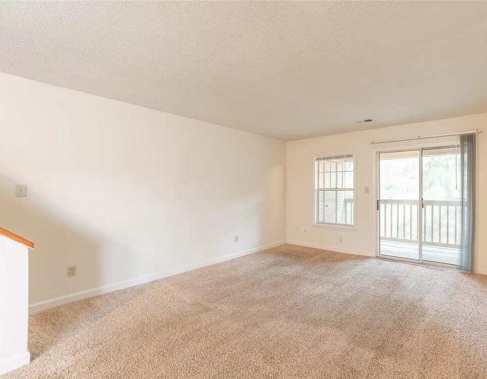 Building Photo - 2510 Avent Ferry Rd
