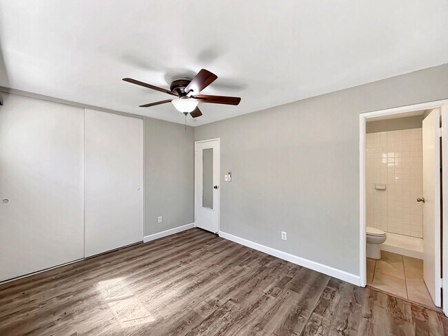 Building Photo - Beautiful 4B/2BA House in Clairemont w/ La...