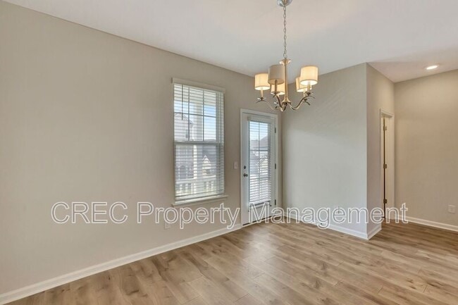 Building Photo - 306 Pathfinder Way