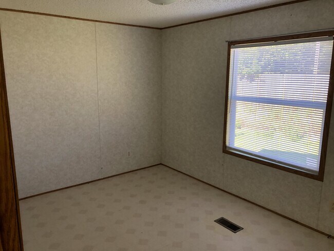 Building Photo - 8104 Old Spanish Trail