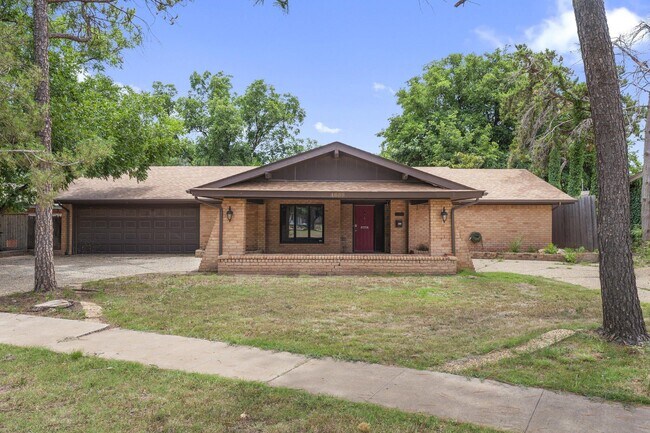 Primary Photo - 4635 30th St