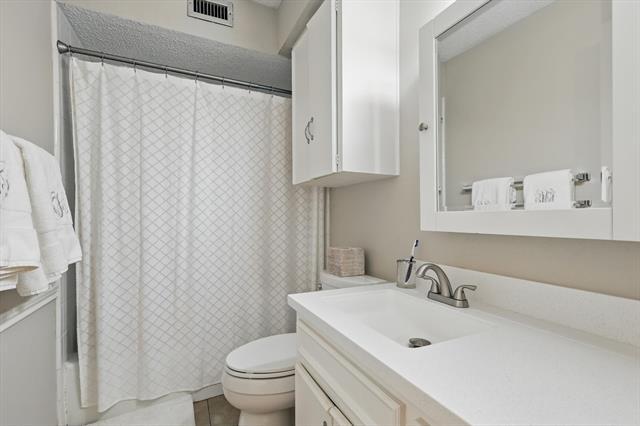 Building Photo - 3212 Daniel Ave