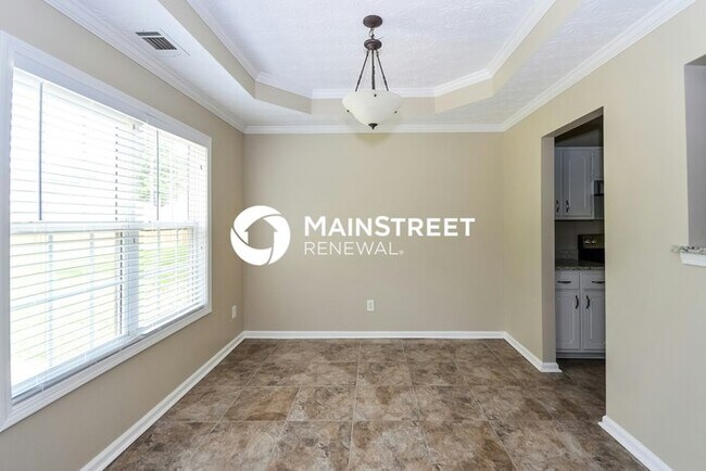 Building Photo - 4 Bedroom Pet-Friendly Home in Covington, GA with Main Street Renewal