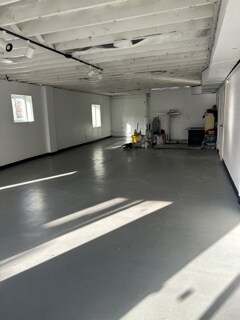 Building Photo - 5701 NW Radial Hwy